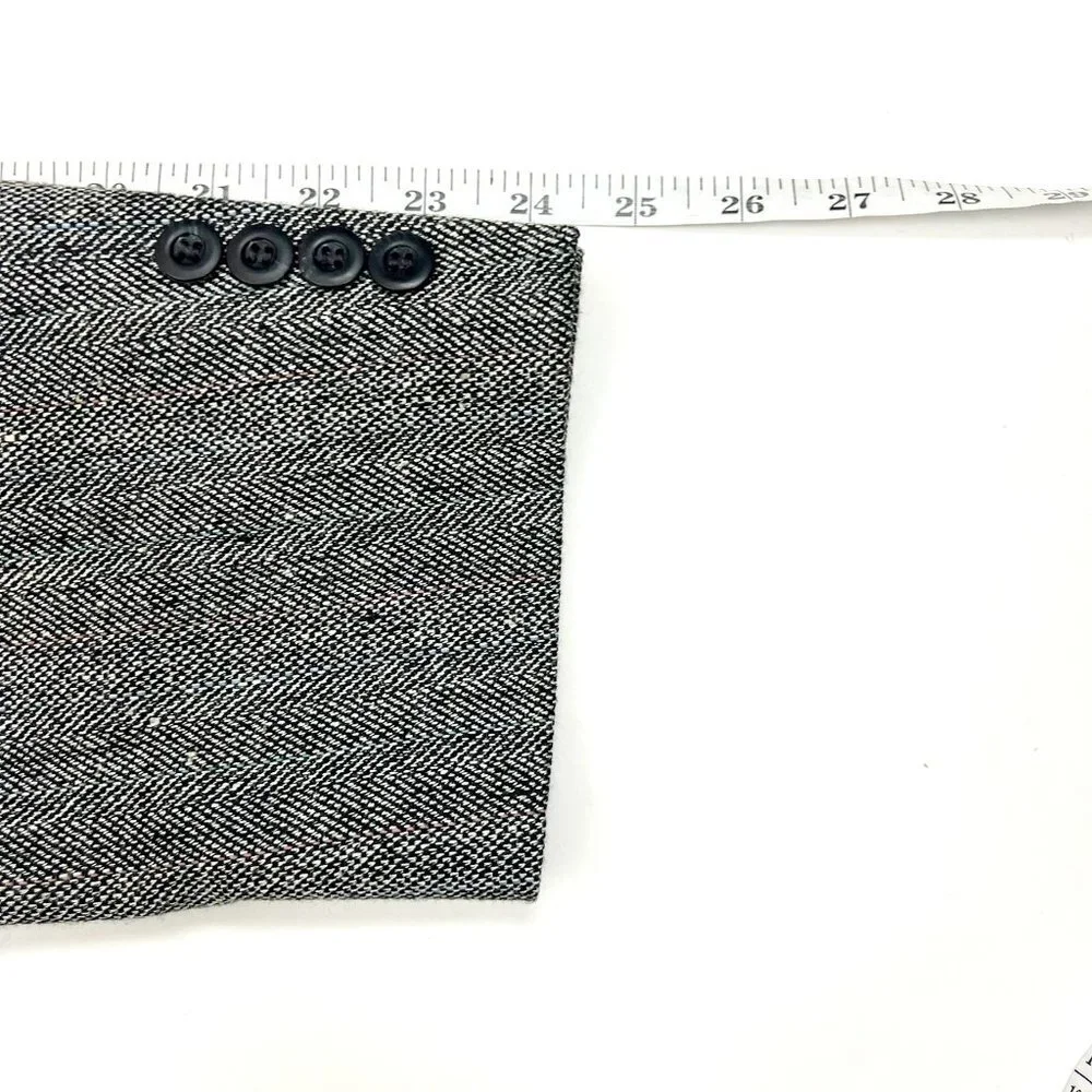Stafford Herringbone Tweed Blazer. Grey. Men's Size 40S